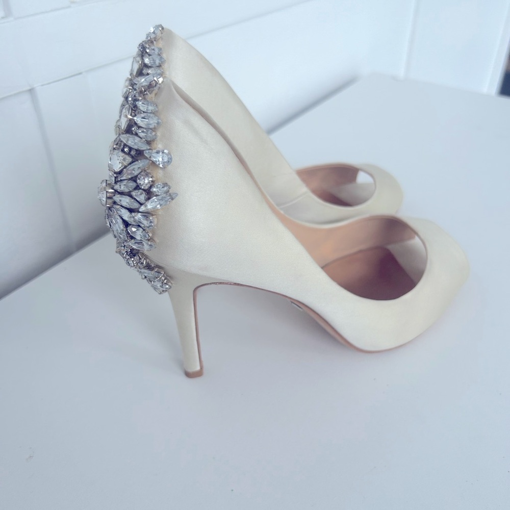 Badgley Mischka Kiara Embellished Peep-toe Pump